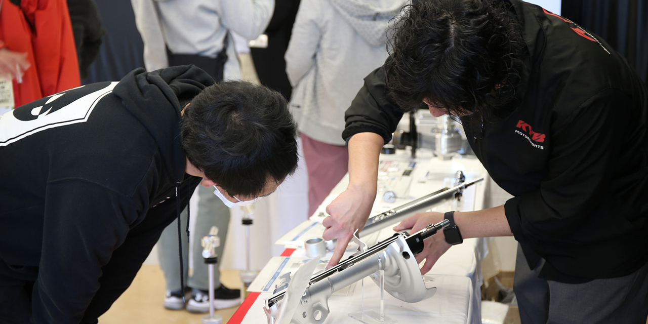 AOG 湘南里帰りミーティング 2025 SPORTS SPEC 特設ブースの様子