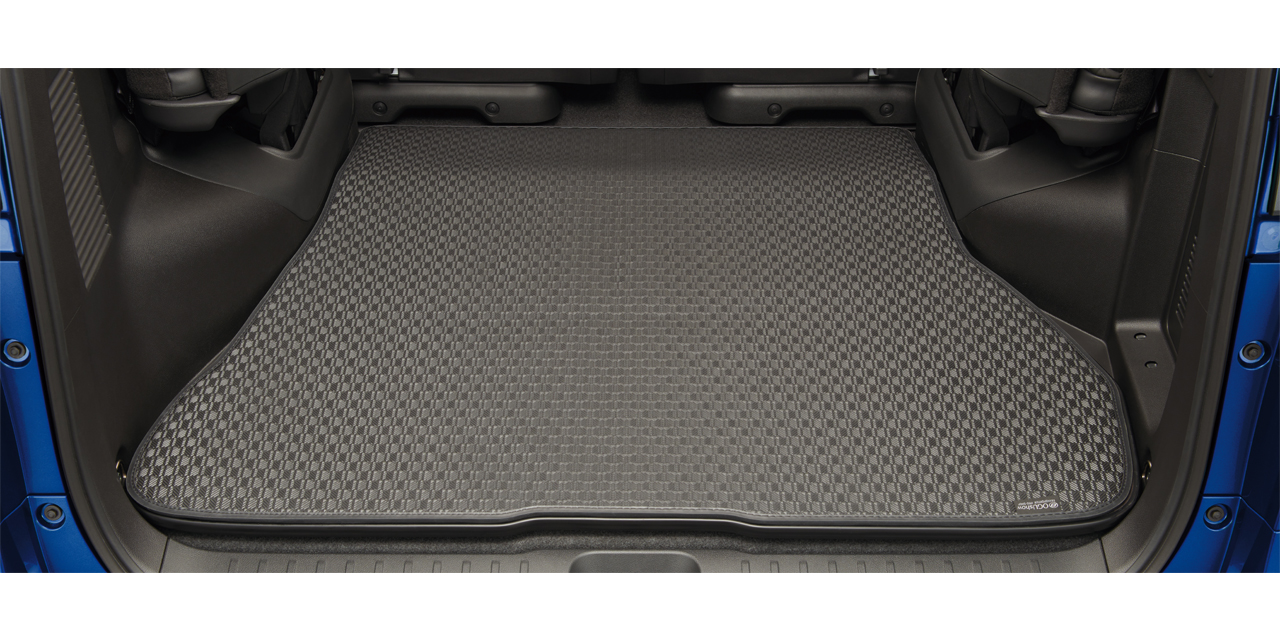 セレナ イーフォース オーテック マルチベッド 架装オプションの専用ラゲッジラバーマットの画像