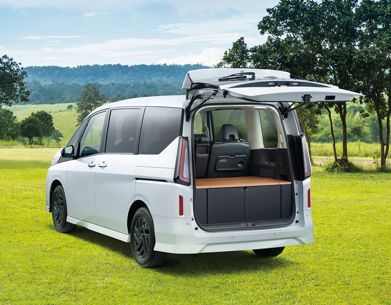 セレナ マルチボックス の画像