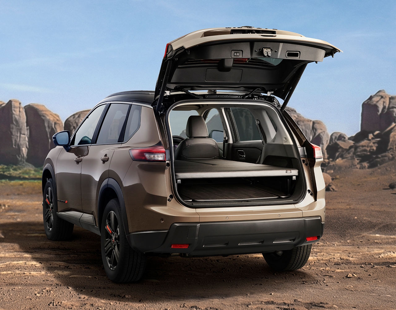 エクストレイル ロッククリーク マルチベッド 斜め後ろからの画像